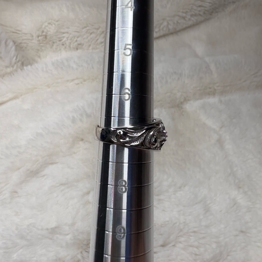 14k White Gold Hawaiian Heirloom Ring - Picture 6 of 8